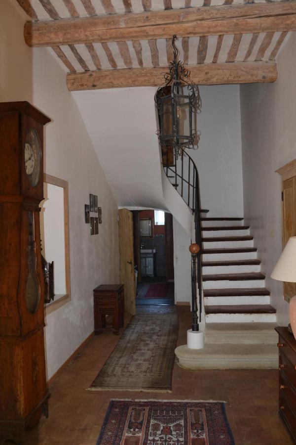 Chambres d hôtes de charme dans Mas La Souvine du 17ème, chambres climatisées Bédarrides Exterior foto